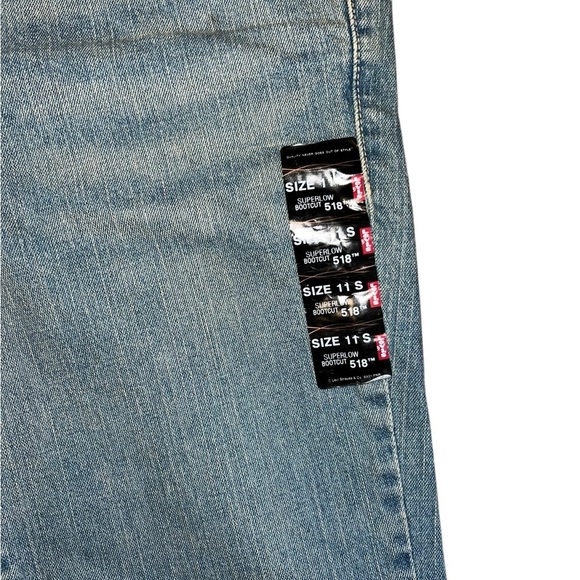 Levi’s Super Low Boot cut 518 11 Short New Classic Light Wash - Picture 4 of 5